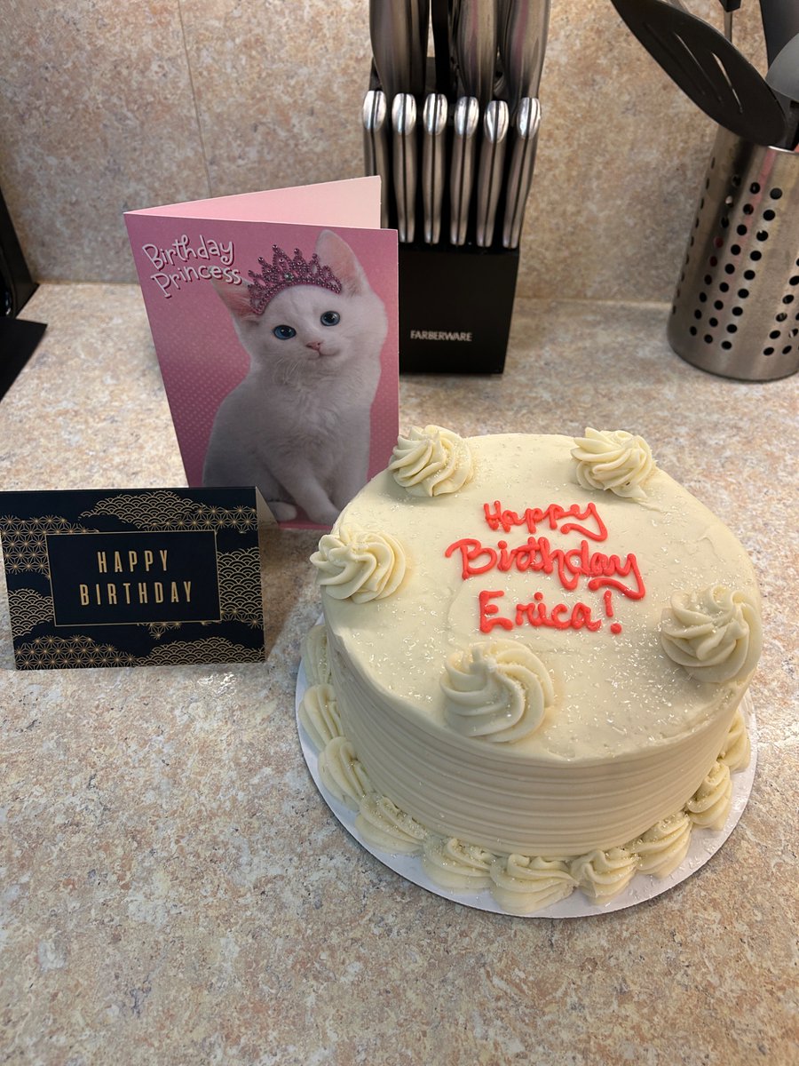 Koolaid_Girl23's tweet image. A pretty good one ✨🎂thank you all for the birthday wishes! Reno the puppy also thanks you