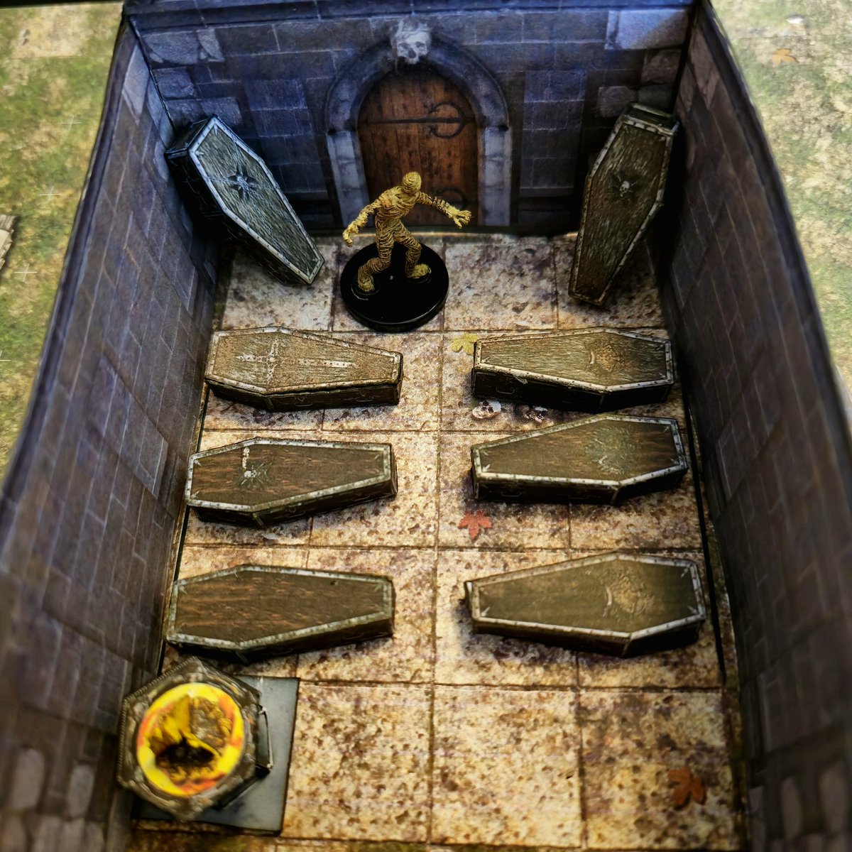 The Old School DM 🎲 🔮🗡️🛡️🔥🐲👹🐙💎👑 tweet media