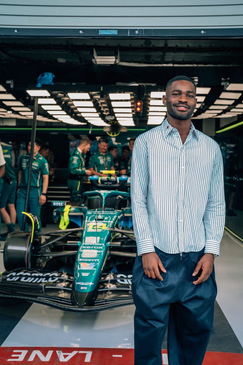 Thanks for dropping by <a href="/Santandave1/">SANTAN</a>. 🤝

#MiamiGP