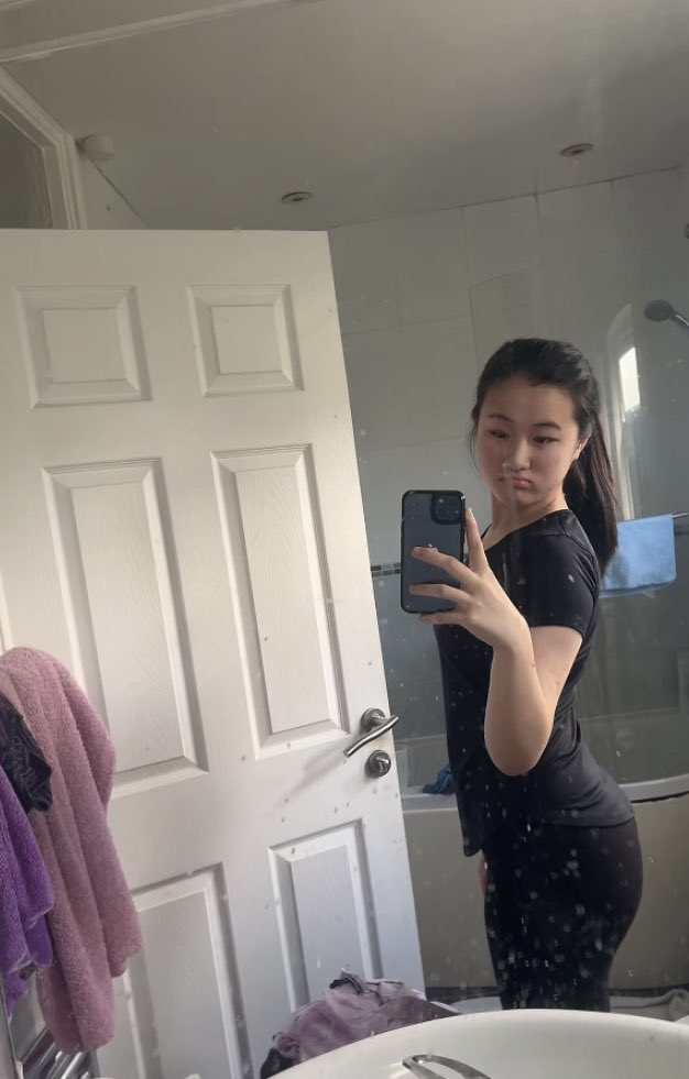 Audio_Rae's tweet image. ugh i don’t know how to take selfiesss!! might delete

face rev ig 💕