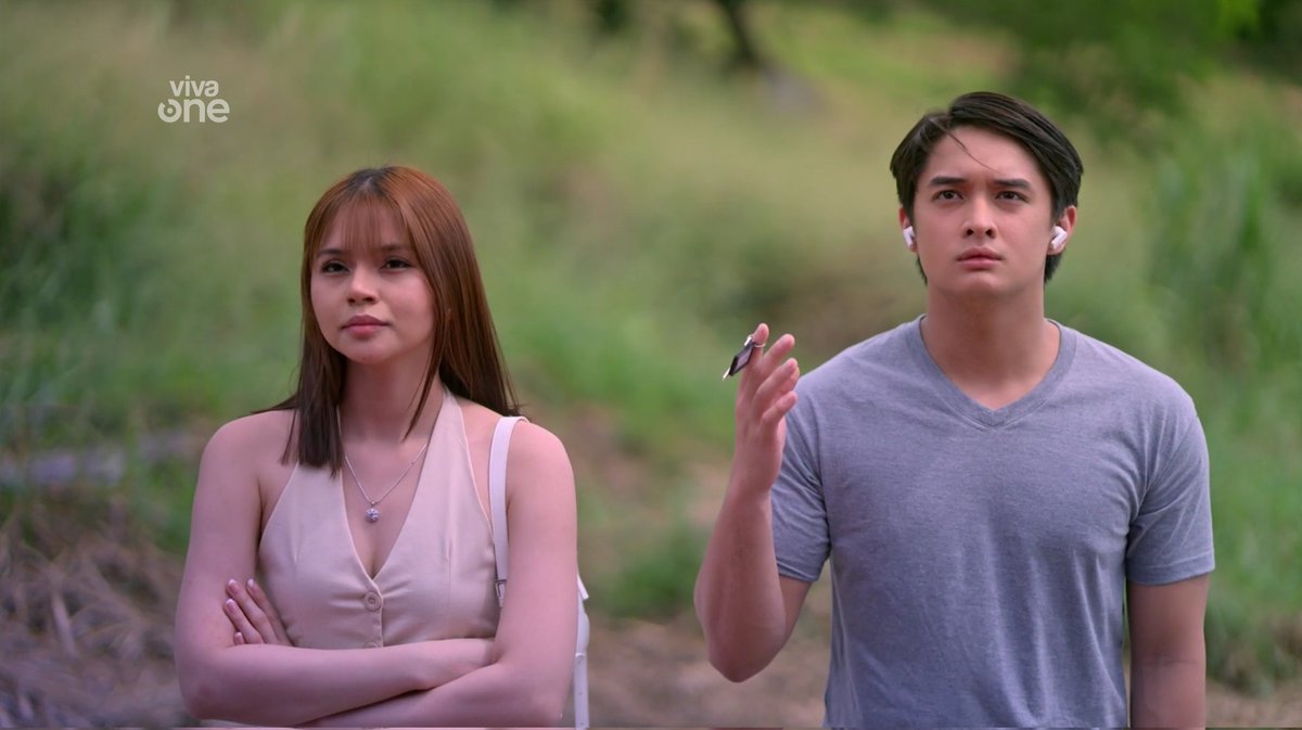 inxiaomnia's tweet image. if you're looking for smtg diff to watch i do recommend yall to give #AvenuesOfTheDiamond a chance. not your typical cringey over the top filo series. the enemies to lovers trope x arranged marriage plot never declines. def worth your time so please give it a try. 💎✨🤍 (1/4)