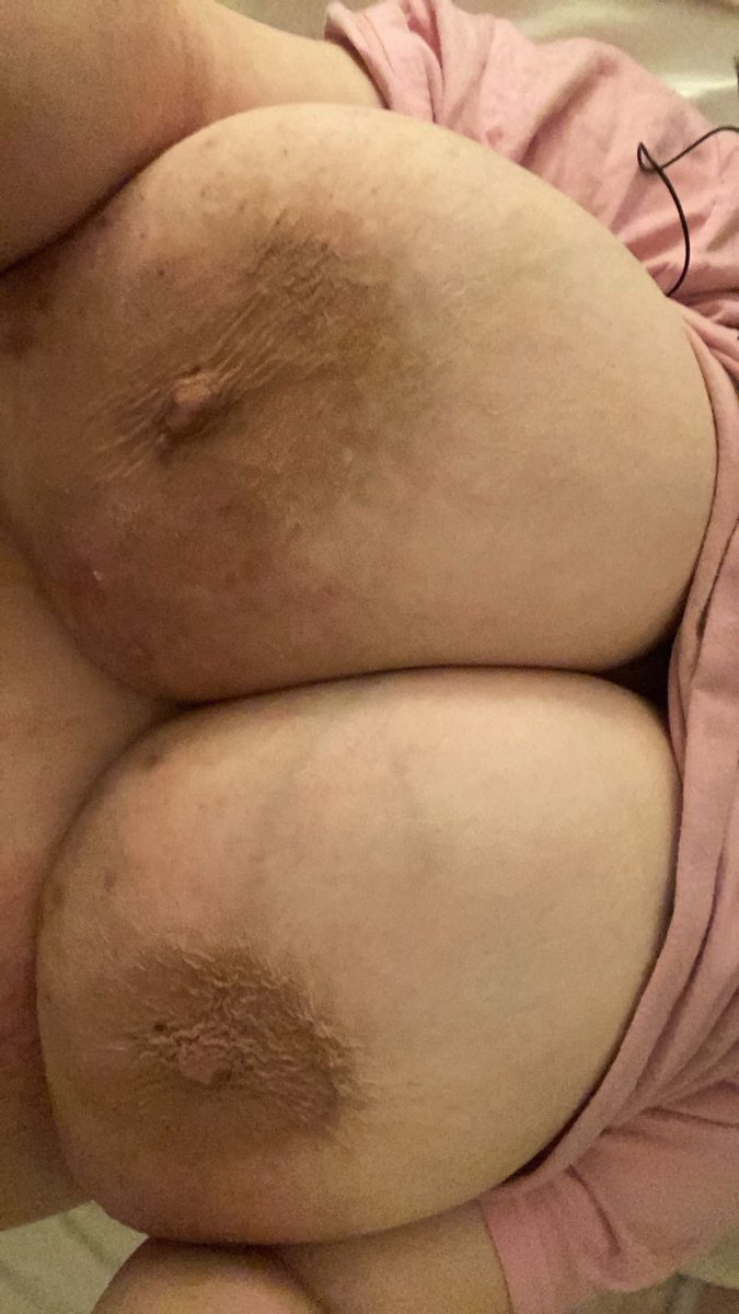 dumb little kitten 𝜗𝜚 tweet media