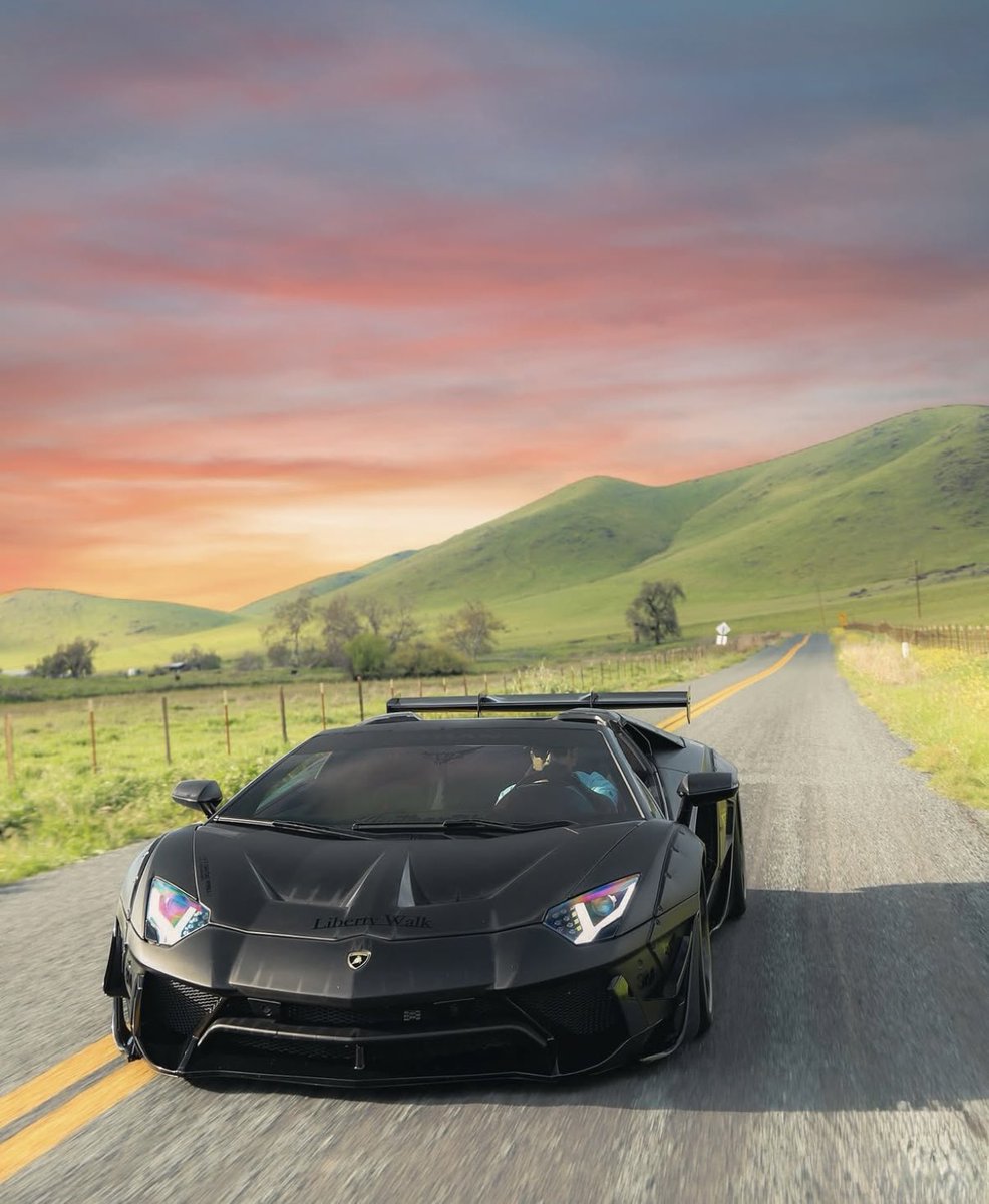 Liberty Walk Lamborghini Aventador ♠️