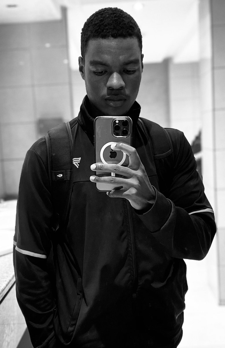 FelixNeshila's tweet photo. My flame 🔥 endures (flame alive), my waters 🌊 abound (waters deep), and my spirit ❤️—tranquil 🍃, unbroken 😎 and abundant 🤌🏾—held in the hush of humble magnificence 🤴🏾, where heaven smiles 😊 upon me for I walk 🚶🏾‍♂️ on the shoulders of saints 😇 as the embodiment of grace 🤲🏾. https://t.co/mxomWvIZSJ