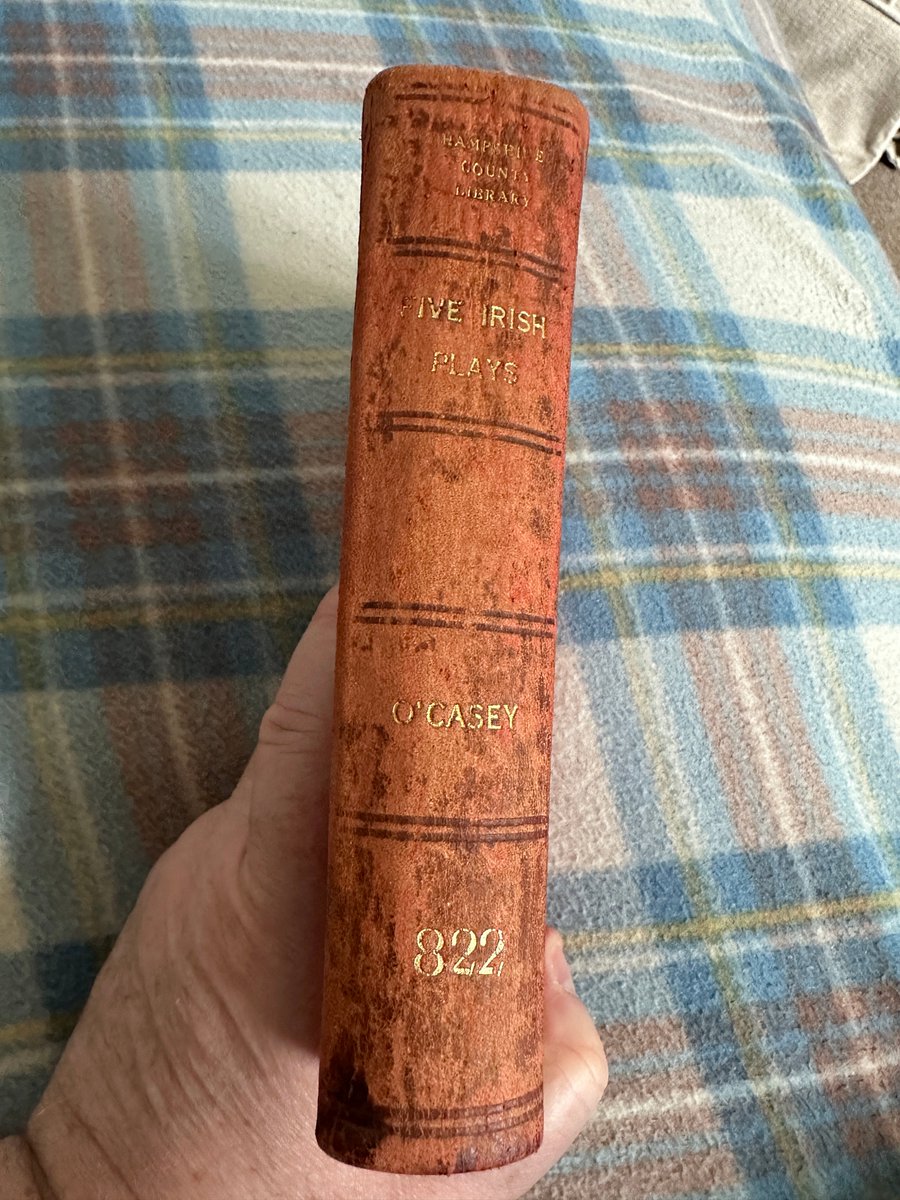 HoneyburnBooks's tweet image. 💖 1935 Five Irish Plays - Sean O’Casey(MacMillan &amp;amp; Co Ltd) 💖 by Honeyburn Books (UK)

Starting from 🤑 £45.00 🤑

Shop now 🛍️ at tinyurl.com/2y5yohfw

#Irish #Juno #SeanO’Casey