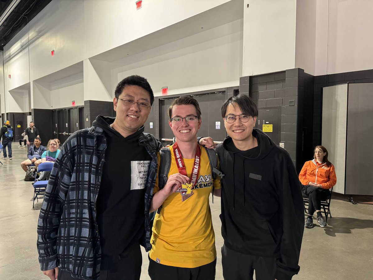 tsltang0508's tweet image. MILWAUKEE CHAMPION TEAM and summary.
I finished top 32 but so happy my group got both champion and top 4. Congrats!
Thanks friends @ValentineVGC_ @CarsonConfer @unironicpanda for prepping together. It was a lot of fun!
pokepast.es/a89887c5ab6cb3…
