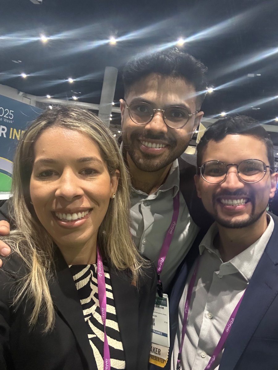 Having a wonderful time at #DDW2025 with my <a href="/BrighamGI/">Brigham and Women's GI</a> co fellows. #BeGutsy