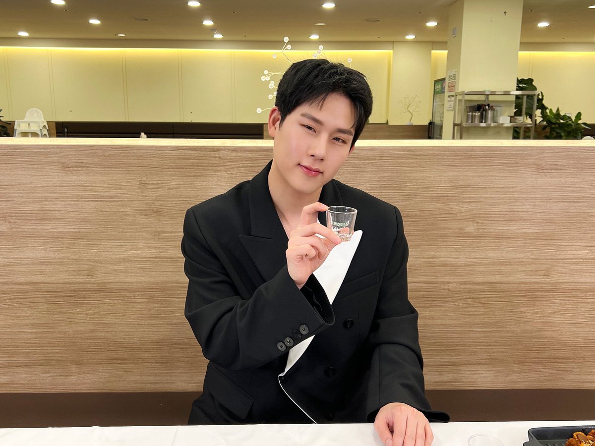 jooheondailyx's tweet image. We are so happy Jooheon’s solo show is getting so much love!! Let’s continue to support these amazing episodes we have been given thanks to @No1Taste Ep1. Has reached 967k views and Ep. 2 547k 😍❤️

Episode 1:
youtu.be/1Xl8geRUQio?si…

Episode 2:
youtu.be/-sKmvAXAHhg?si…
