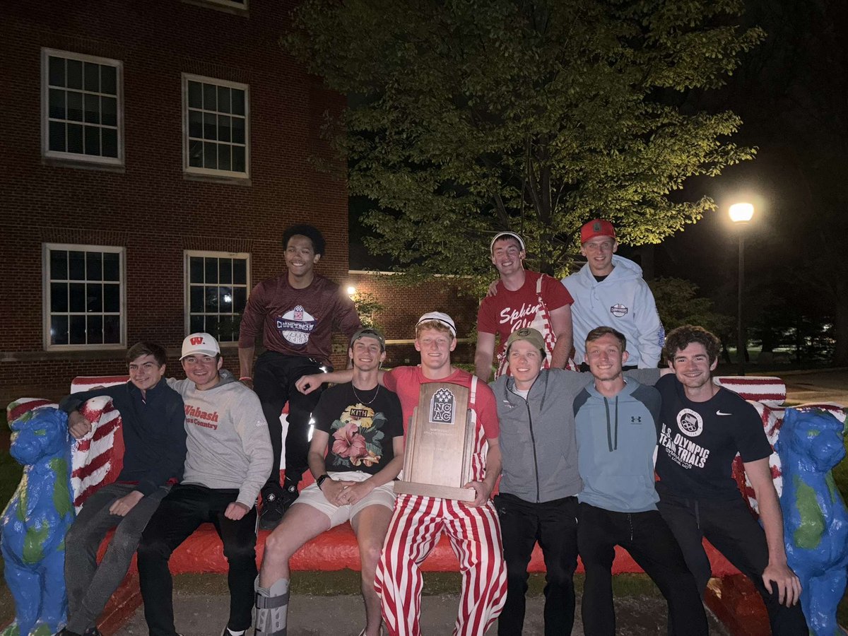 These seniors will be missed. Keep chasing greatness, brohams!