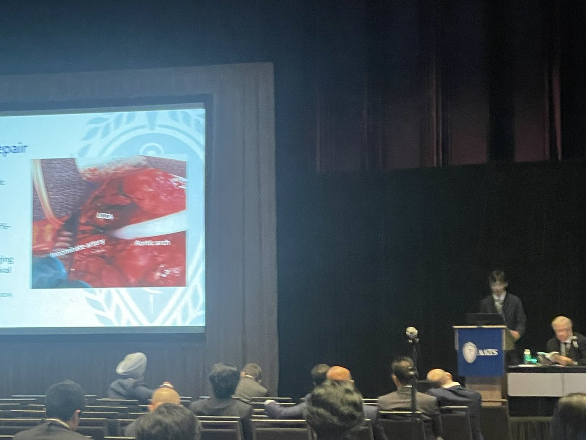 MichaelMwachu's tweet image. Congrats to our amazing residents and fellows representing @SchulichMedDent @LHSCCanada on the international stage with 3 podium presentations @AATSHQ ! #ChaoyiQin #MoMalik #DiegoPena #AATS2025