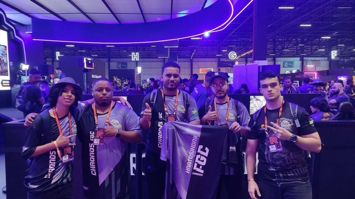 ChronosFGC's tweet image. A Equipe Chronos FGC parabeniza a todos players que estiveram na ProKompetition na Gamescom, jogaram muito bem e representaram a equipe com muita honra, garra e qualidade.
Obrigado @AlvarezJrFGC @Groxer227972 @NicolasTHaertel @Phganso_1704 e Ollebar.