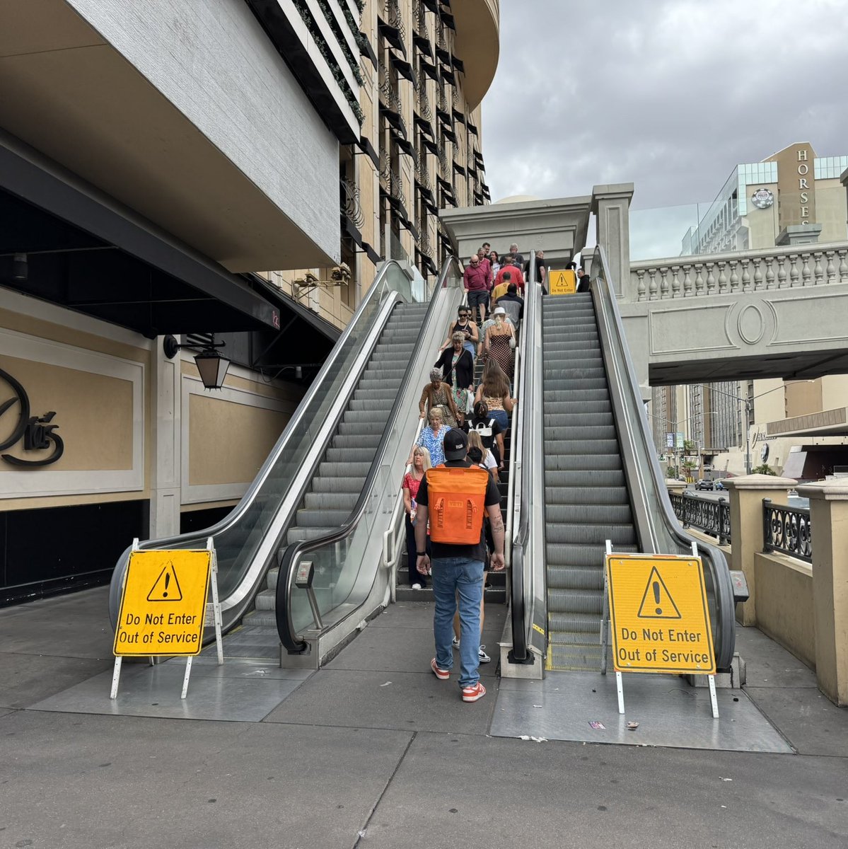 Las Vegas Locally 🌴 tweet media