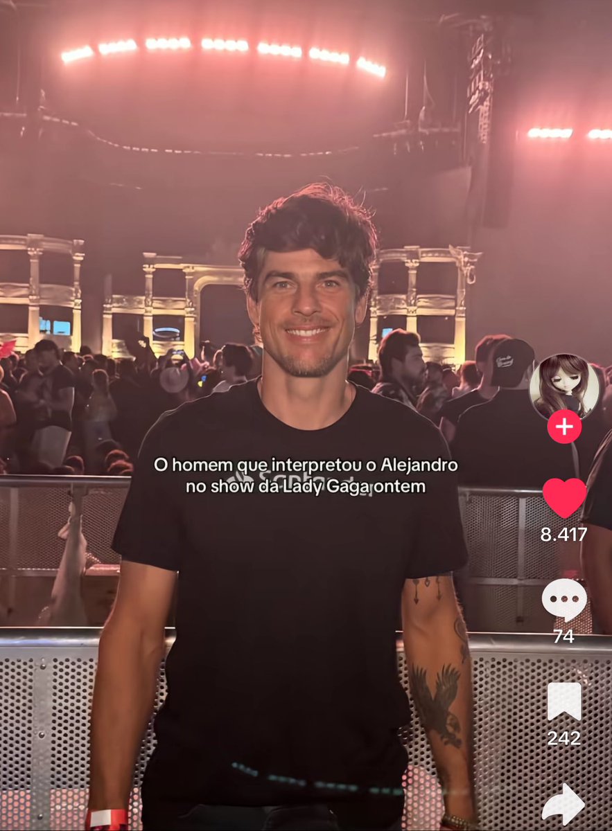 GagaAGoGo_'s tweet image. Alejandro realmente estaba entre el público de Lady Gaga