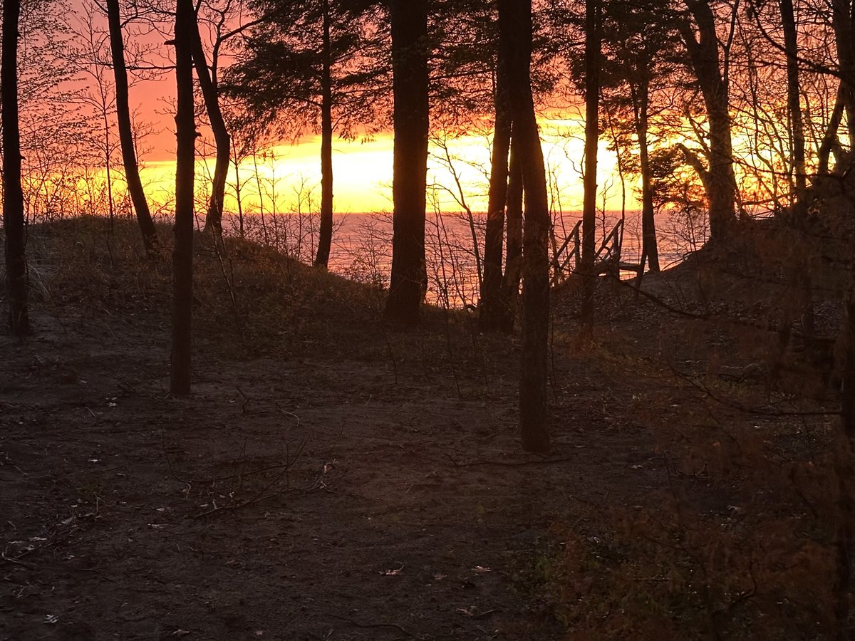 Update:
The rain has arrived and yet this is off in the distance. #grandhavendevk