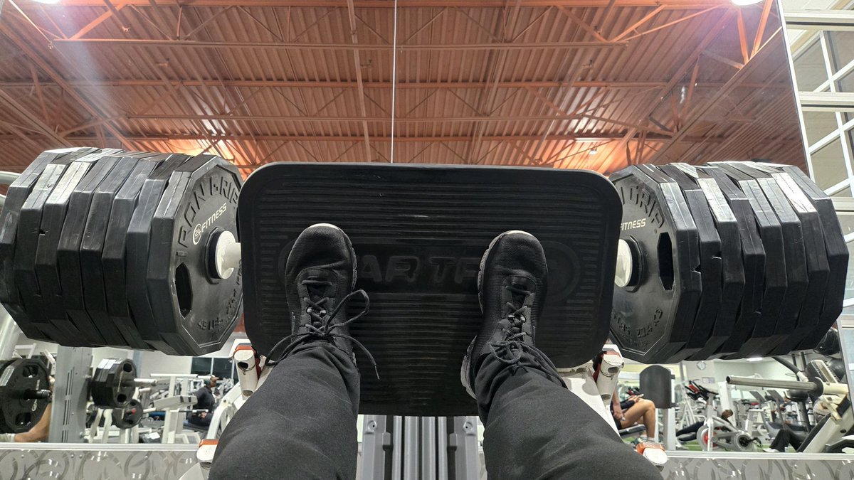 djloot916's tweet photo. Go time.

#syrenmusic #teamdjloot #teamsyren #music #gooflica #AzhulA #itsthesampler #Sacramento #BayArea #newmusic #dance #pop #singer #positivity #Seanessy #groovygoddess #ULSounds #beats #breaktimewithdjloot #mixing #mastering #voiceover https://t.co/KpDa8oaIAT