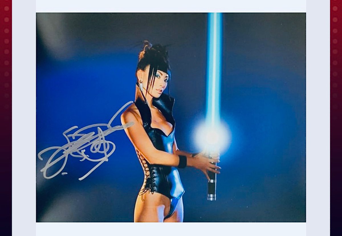 #maytheforcebewithyou 
It’s so funny maybe means something2me Im today writing my #book at the chapter of how #Starwars and #Playboy, how #GeorgeLucas #HughHefner have found me.  #starwarsday today sharing you my picsfrom #starwars 20pics instagram.com/p/DJQICydSDWe/… #bailingkovies.