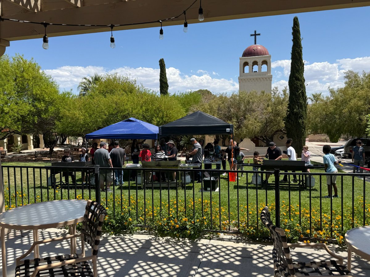 StJudesRanch's tweet image. Great day at the annual Kids Q Cooking Contest at the Ranch! 🔥🍔
Thank you, @NVBBQA!
#bbq #BoulderCity #Vegas #CommunityofHope