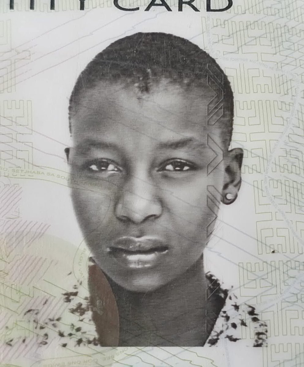 MbazimaThomason's tweet image. My cousin and her 2-month-old baby went missing on May 1 while traveling to Soshanguve Block BB Clinic from Jukulyn Block P around 7 am. last seen wearing black Superga sneakers and a maroon dress, holding a baby with a pink towel. Contact us at 079 310 3945 with any information.