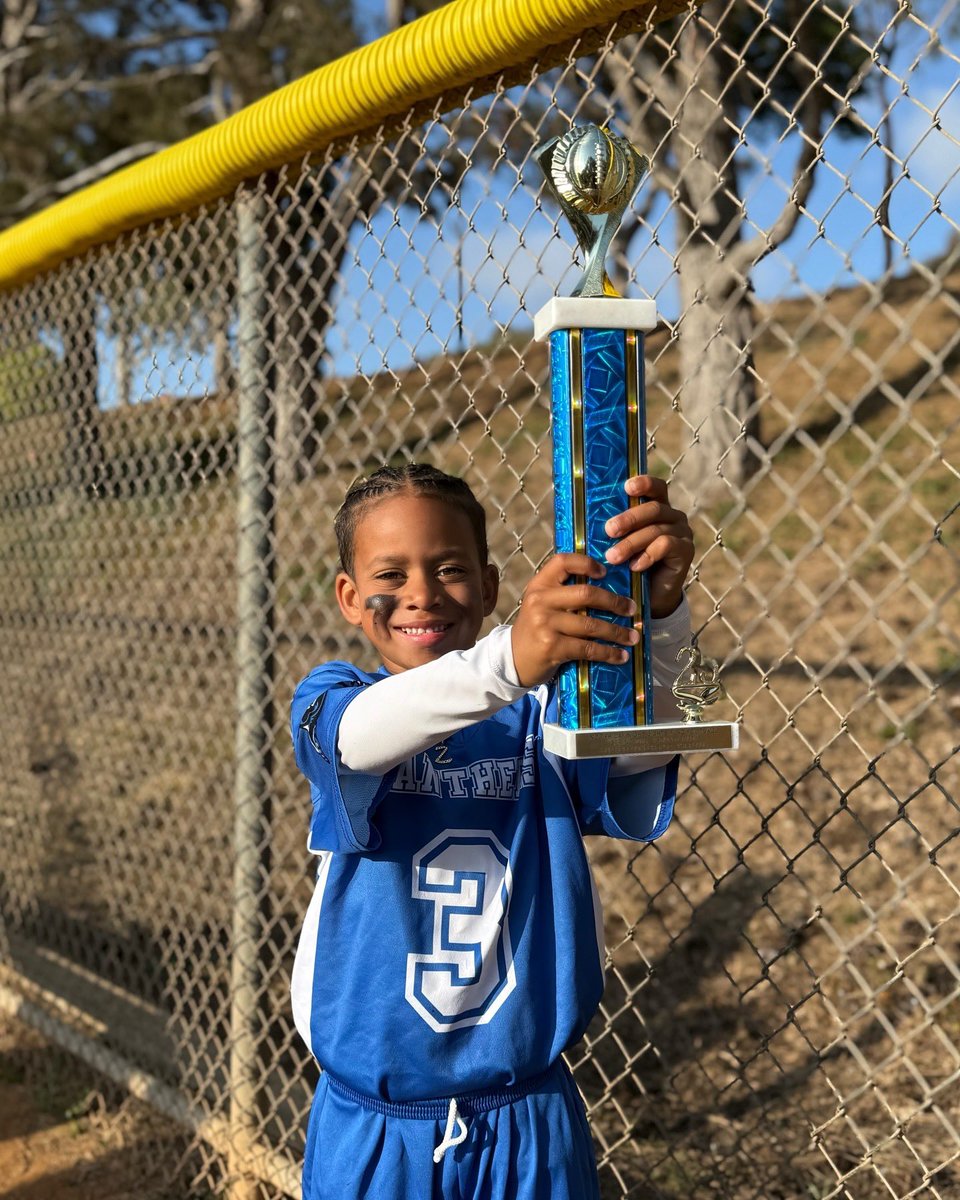 Do_OrAddae37's tweet image. Undefeated season for our boy Zion ! Champions of the 1st/2nd grade division.. Adding more hardware to his collection 🏆🥇🏈🔥