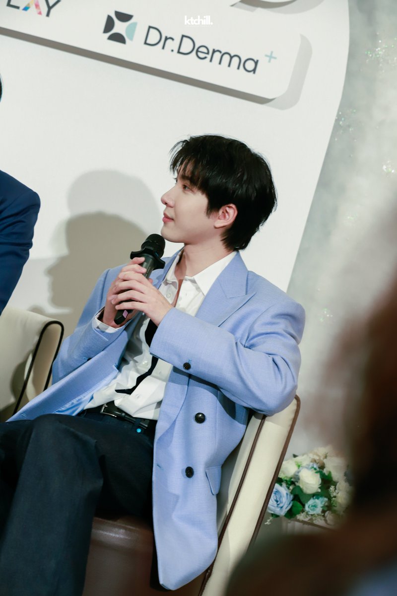 ktchillyy's tweet photo. 231124

@myktnw
-
FIRSTKHAOTUNG x DrDerma 
#TheWintersWhispersWithFirstKhaotung
#DrDermaxFK 
#khaotungg https://t.co/HThx2nKrqs