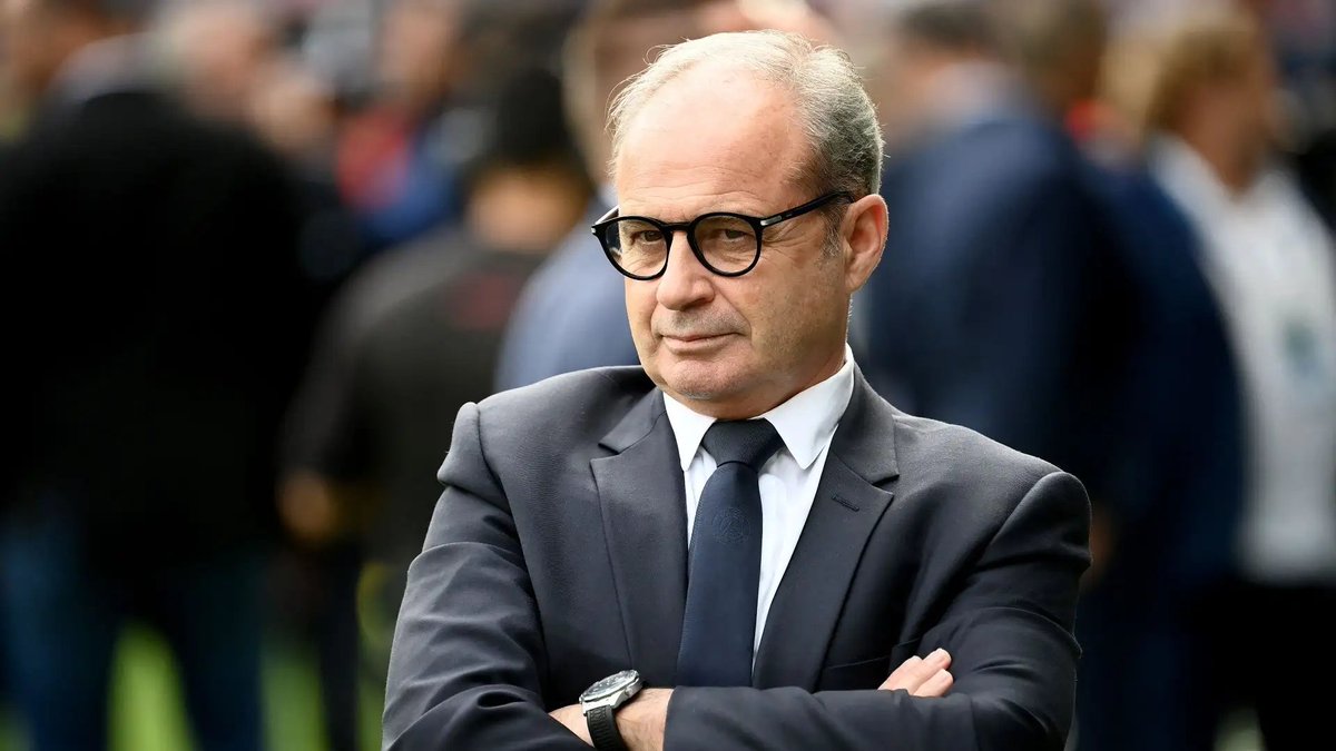Salhin🇵🇹 (@salhincrow) on Twitter photo Luis #Campos is still in talks over a new #PSG contract. He is not an option for #ManchesterUnited or #Chelsea, despite links.❌
<a href="/JacobsBen/">Ben Jacobs</a> Luis #Campos is still in talks over a new #PSG contract. He is not an option for #ManchesterUnited or #Chelsea, despite links.❌
<a href="/JacobsBen/">Ben Jacobs</a>