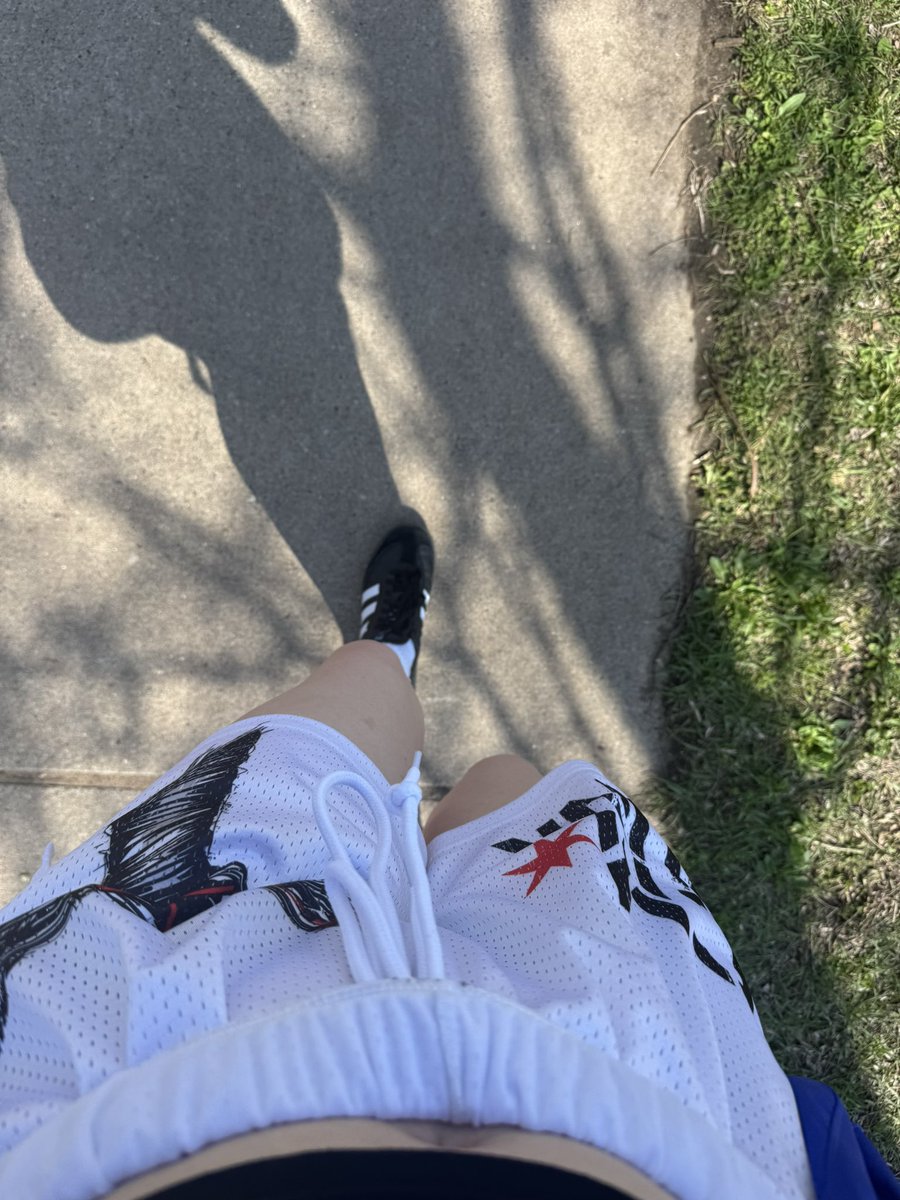 I love chalkline 

Chalkline pls sponsor me