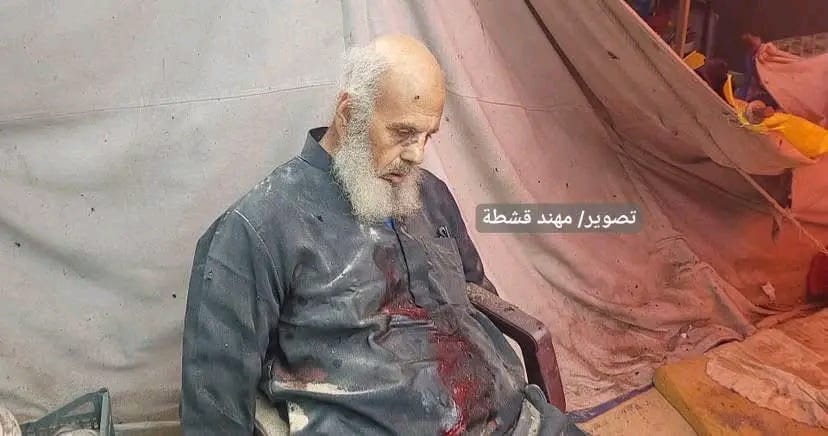 يتفنون في قتل الأطفال والنساء والمقعدين...هم ارهابيو هذا العصر بلا منازع...الصهاينة أعداء الإنسانية والعجب ان هناك من يساندهم ويقف معهم بعد كل الجرائم الوحشية والإبادة الجماعية..لعنة الله عليهم جميعا