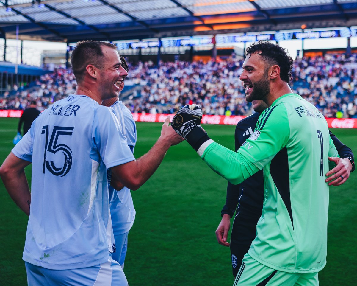 This duo in defense tonight 🔒