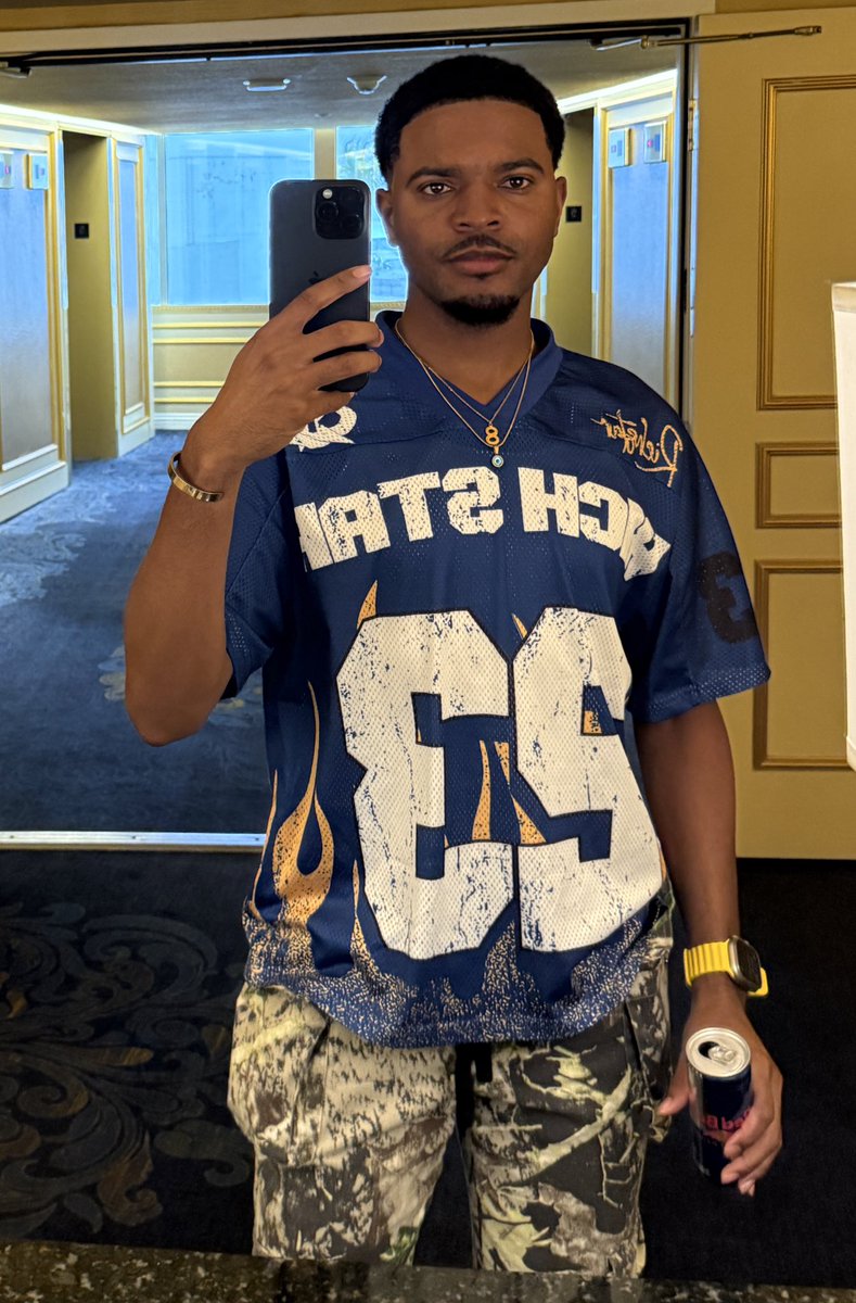 caaleb__'s tweet image. 🤧