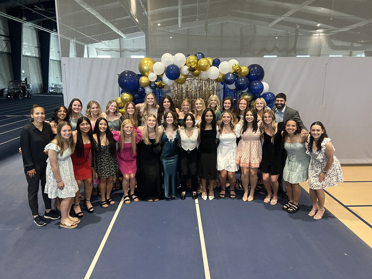 Flames Choice Awards tonight!

Bringing home Academic Flame of the Year, Champions of Character Award, and many other individual honors. Great way to finish out the year!

Onto Fall 2025! 

#Flames24 #BeASpark