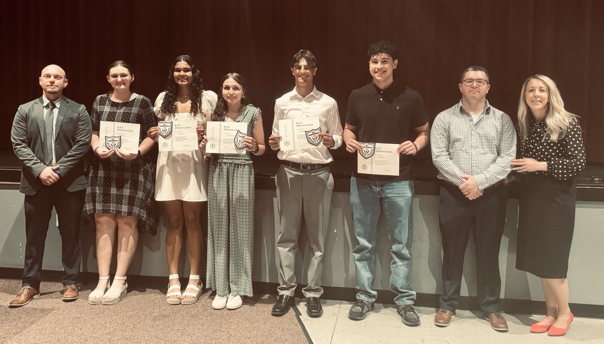 What a great group of KCI Scholar Athletes from PHS this year. Multi sport letter winners with ACT scores above 25 and non-weighted GPA above 3.8. A prestigious honor for some really great kids! Congratulations on this outstanding achievement. #PlattsburgProud #TigerLegacy