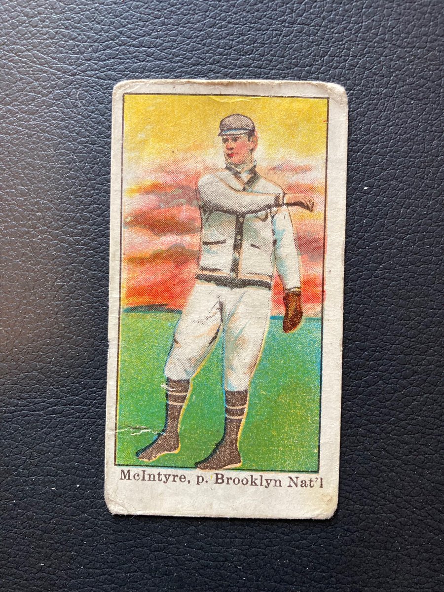 Pre-War Card Collector tweet media