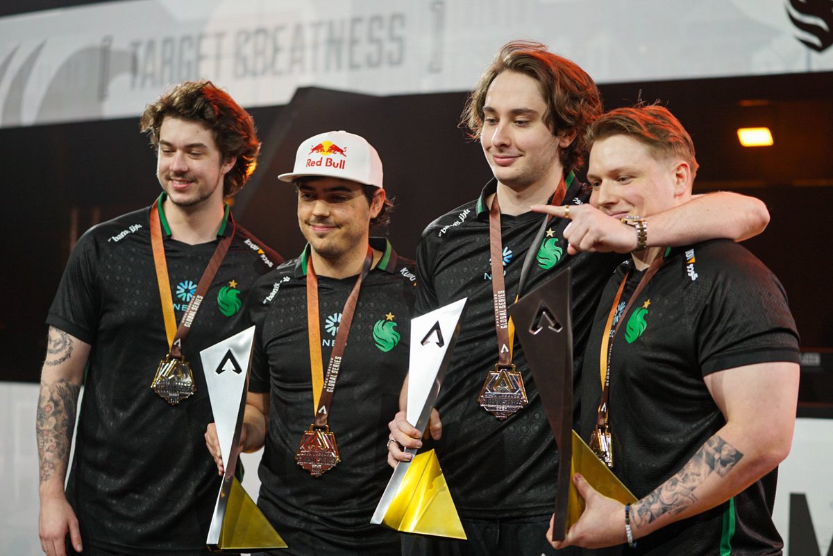 ArcadiaSkyTV's tweet image. Your ALGS Open Champions 💚🖤
@TeamFalconsGG #ALGSOpen 

@Wxltzy | @Zer0OCE | @ImperialHal | @DraugrAU