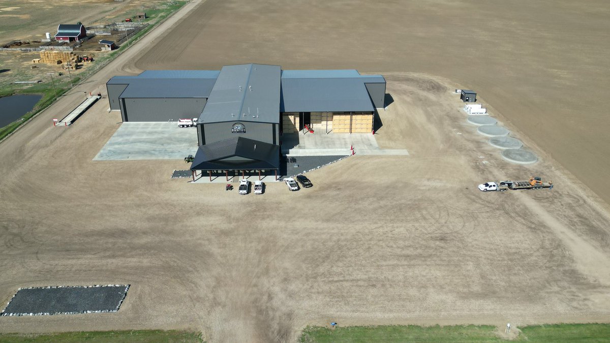 Bin builders got a pretty cool pic of the potato shed.  #AgTwitter