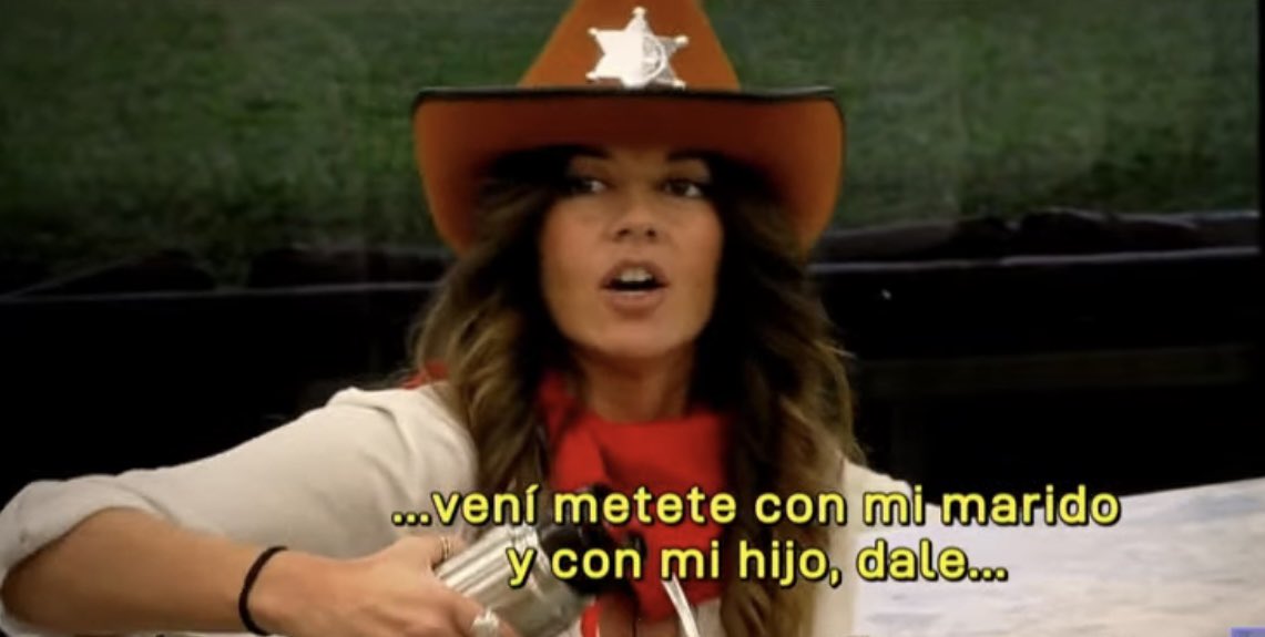 lookingxVAL's tweet image. Los 4 sin cerebros fans de chiara: CHIARA AL 9009 es la protagonista, sin ella no hay show

La verdadera reina del show:

#granhermano