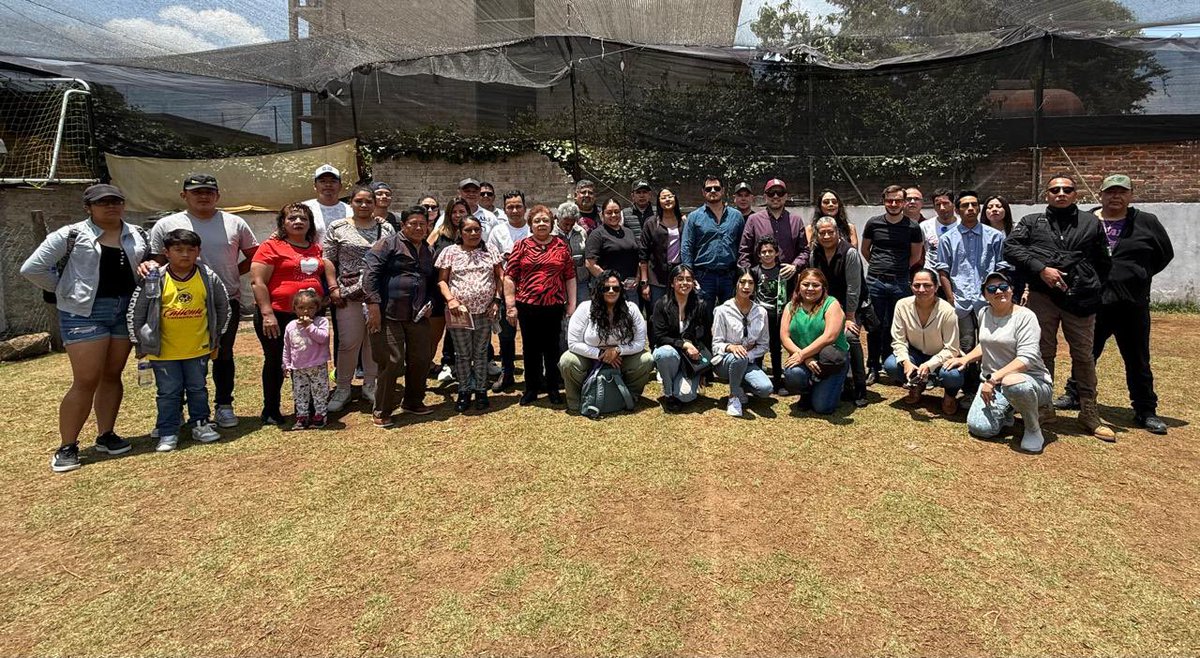 gonzalo_espina's tweet photo. Es un gusto convivir con mis amigos y amigas de #Cuajimalpa. 

¡Lo mejor está por venir! Estén pendientes. https://t.co/S4VMFiJmo5