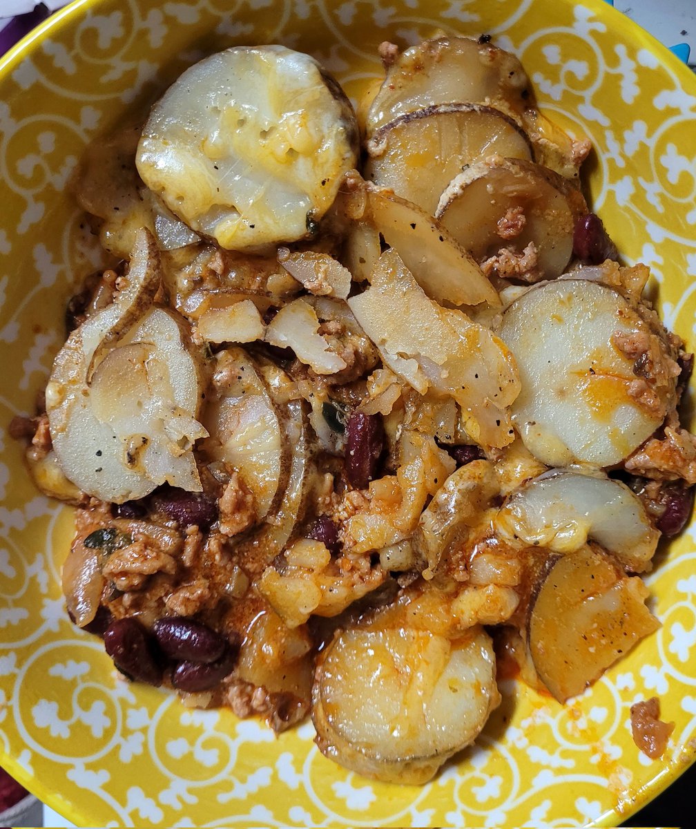 Scrapacat's tweet image. Finally done. Git in my belly! 
Not as smexy as some but over the top tasty.
#scratchmade #homemade