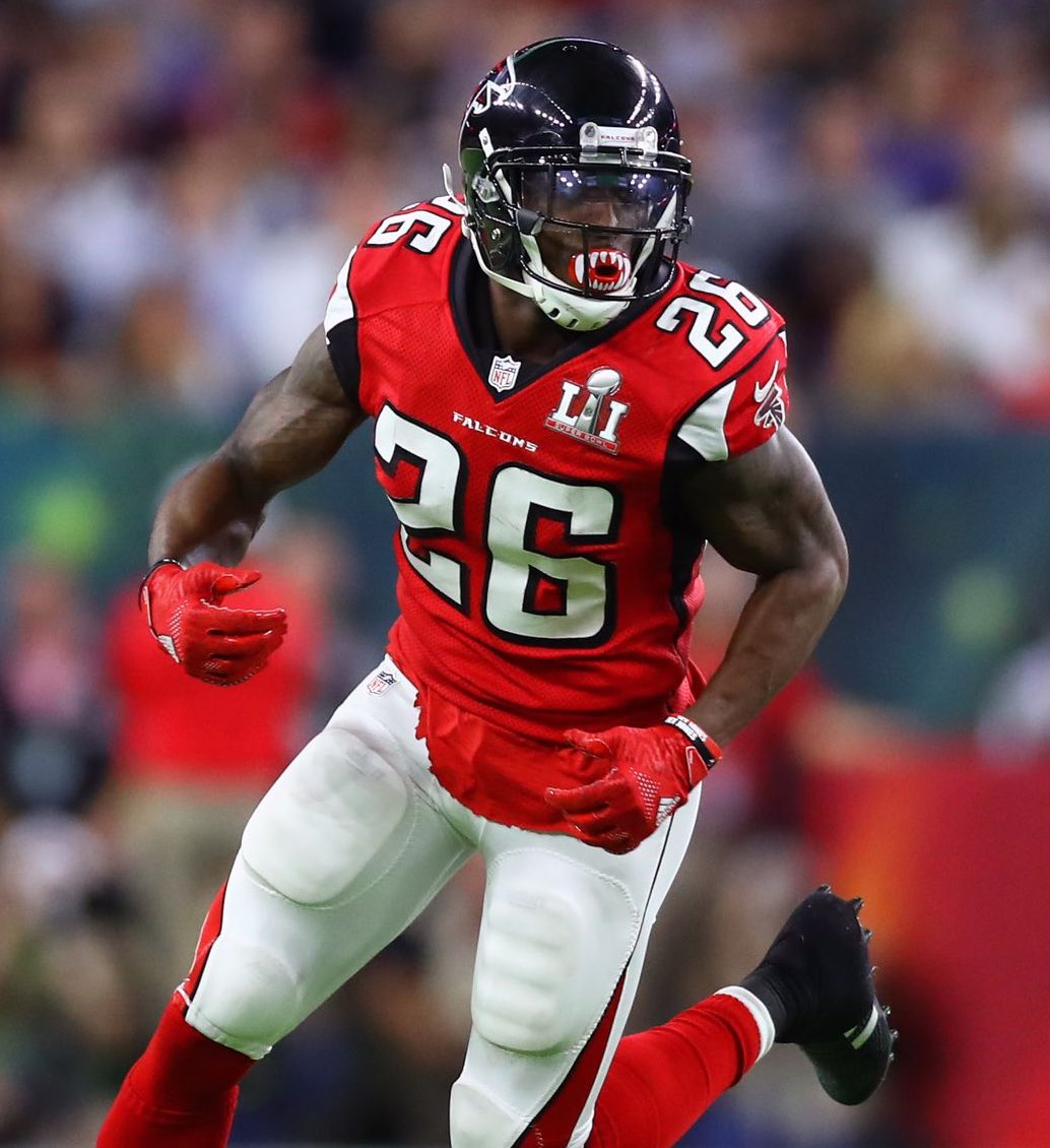 Chuck Bass tweet media