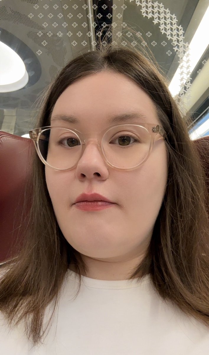 jevgenijazlo's tweet image. #NewFile❤️🖤🤍❤️🙂