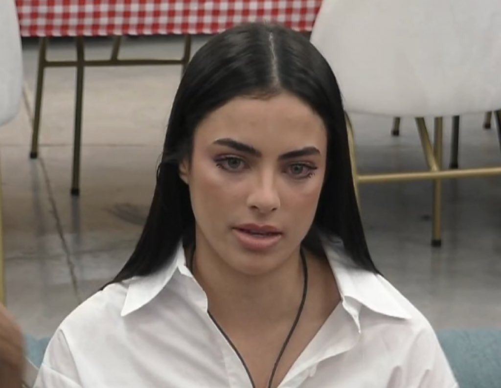 Como que Gabriela bajo de placa antes que Luz o Chiara??
#GranHermano #GH2025 #GranHermano2025