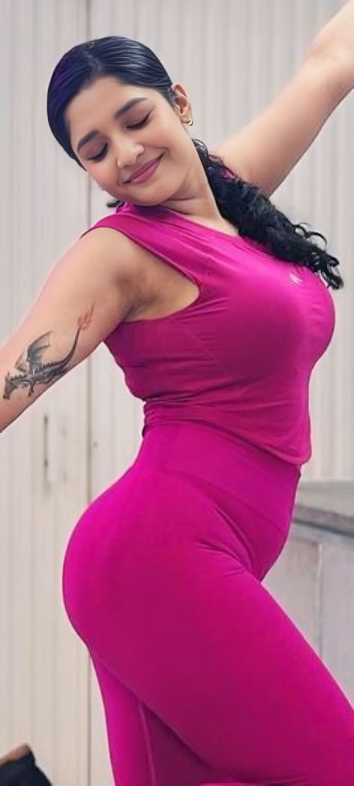 GqK-Rxya0AApWTc?format=jpg&name=medium