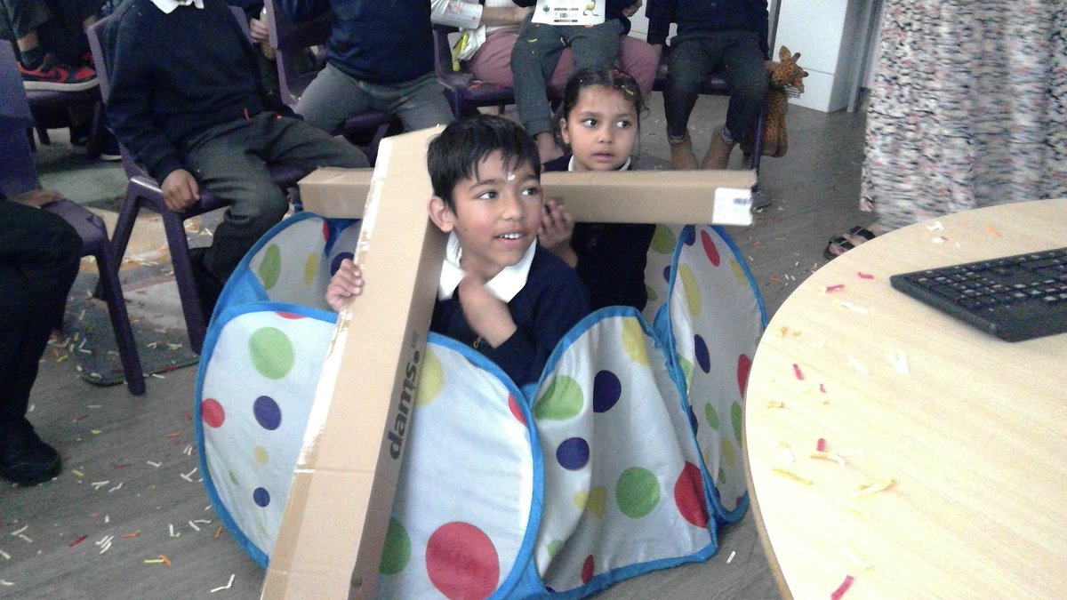 Catherine Infant Sch (@catherineinf) on Twitter photo One week into our new term and the children have been busy during our immersive phase of <a href="/Talk4Writing/">Talk for Writing</a> . In our DSP and SEN class, the children are learning about ‘The great fire of London’, through an interactive sensory story , art and music 🔥 🏴 <a href="/PieCorbett/">Pie Corbett</a> <a href="/jane_ralphs/">jane ralphs</a> One week into our new term and the children have been busy during our immersive phase of <a href="/Talk4Writing/">Talk for Writing</a> . In our DSP and SEN class, the children are learning about ‘The great fire of London’, through an interactive sensory story , art and music 🔥 🏴 <a href="/PieCorbett/">Pie Corbett</a> <a href="/jane_ralphs/">jane ralphs</a>