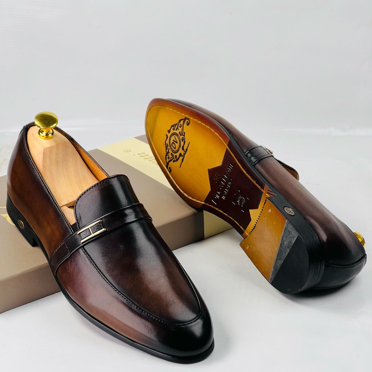 airbanwears's tweet photo. Eur Size 39 To 46 Available
650gh
Payment On Delivery π
Dm, Call Or WhatsApp 0559887688 To Place Your Order ππΎβ€οΈ
Following Anyone Who Retweet
#CommandingYourMorning Shatta Wale #120DaySocialContractDelivered Supreme Court #AbanPapaAba Sarkodie Stonebwoy upsa legon knust eii https://t.co/st4EsWpxBy