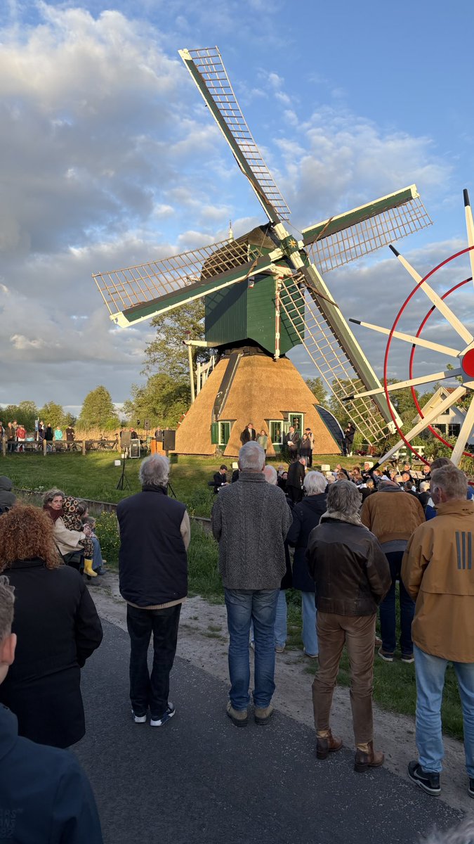 Gisteren (4 mei 2025) bij de dodenherdenking in #tienhoven #stichtsevecht