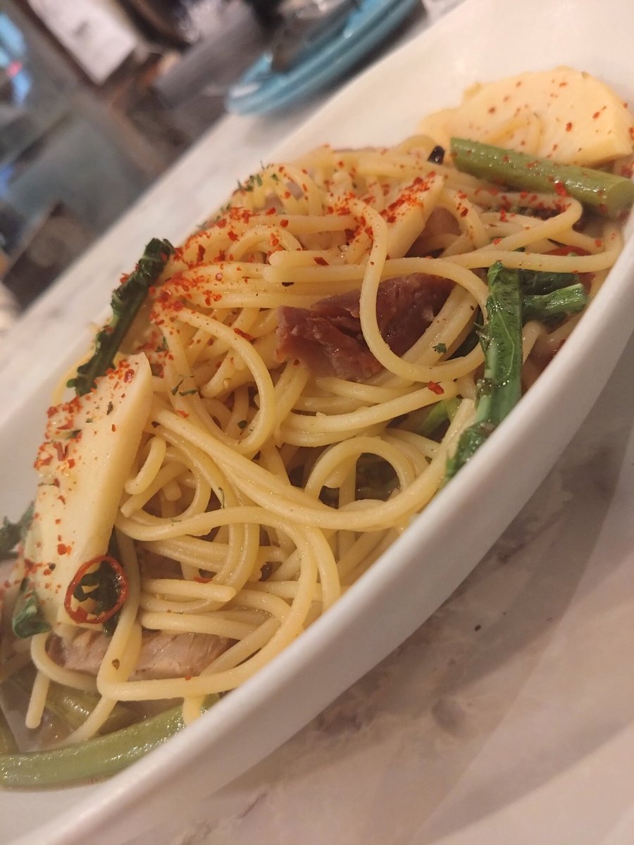 昨日はお久しぶりなこちらのお店へ🤤
わらびパスタ❤️🍝