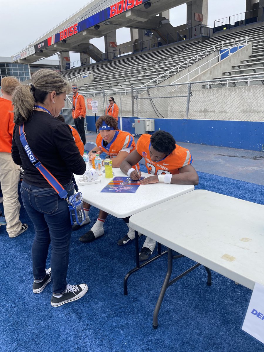 Timmy Mitchell Jr. tweet media