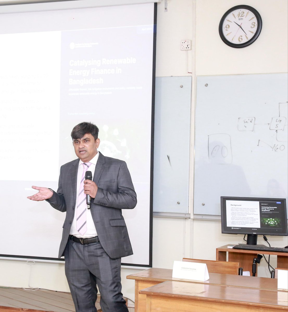 IEEFA South Asia (@ieefa_southasia) on Twitter photo Bangladesh’s first Renewable Energy Fest spotlighted the clean energy financing gap.
<a href="/Shafiqson/">Shafiqul Alam</a> was the keynote speaker, who emphasized:
🔹Tailored financing strategies are essential
🔹Long-term investment needed through 2041
🔹Investor confidence is crucial. Time to act. Bangladesh’s first Renewable Energy Fest spotlighted the clean energy financing gap.
<a href="/Shafiqson/">Shafiqul Alam</a> was the keynote speaker, who emphasized:
🔹Tailored financing strategies are essential
🔹Long-term investment needed through 2041
🔹Investor confidence is crucial. Time to act.