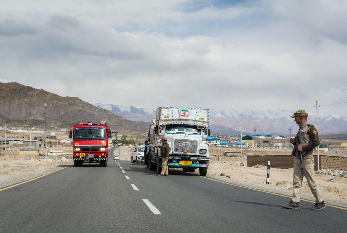 ioclpunjab's tweet image. #emergencyresponsedrill  Level-III conducted by Leh Depot @ioclpunjab along with mutual aid members (Leh BP, HPCL &amp;amp; BPCL POL depots) Phyang,Leh. Dist Fire Officer, SHO Leh also joined  Members from the Dist #Disaster Mgt team  in the drill
#firedrill
@IndianOilcl
@DirMktg_iocl