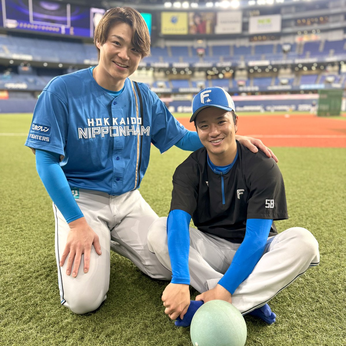 今日はこどもの日🎏 #山﨑福也 投手に「子どもっぽい選手」を聞いて