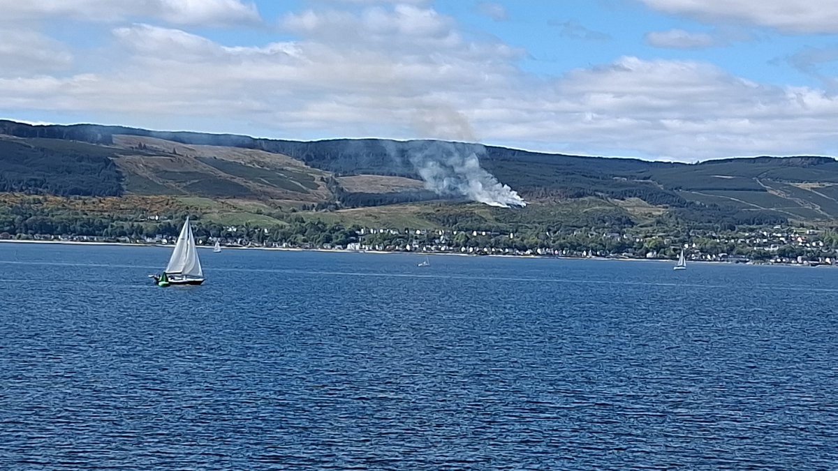 Carb0nsD's tweet photo. @STVNews innellan for those wondering. 

Picture taken from MC Bute head from Rothsey to Wemyss Bay. https://t.co/DyoWdPLOwa